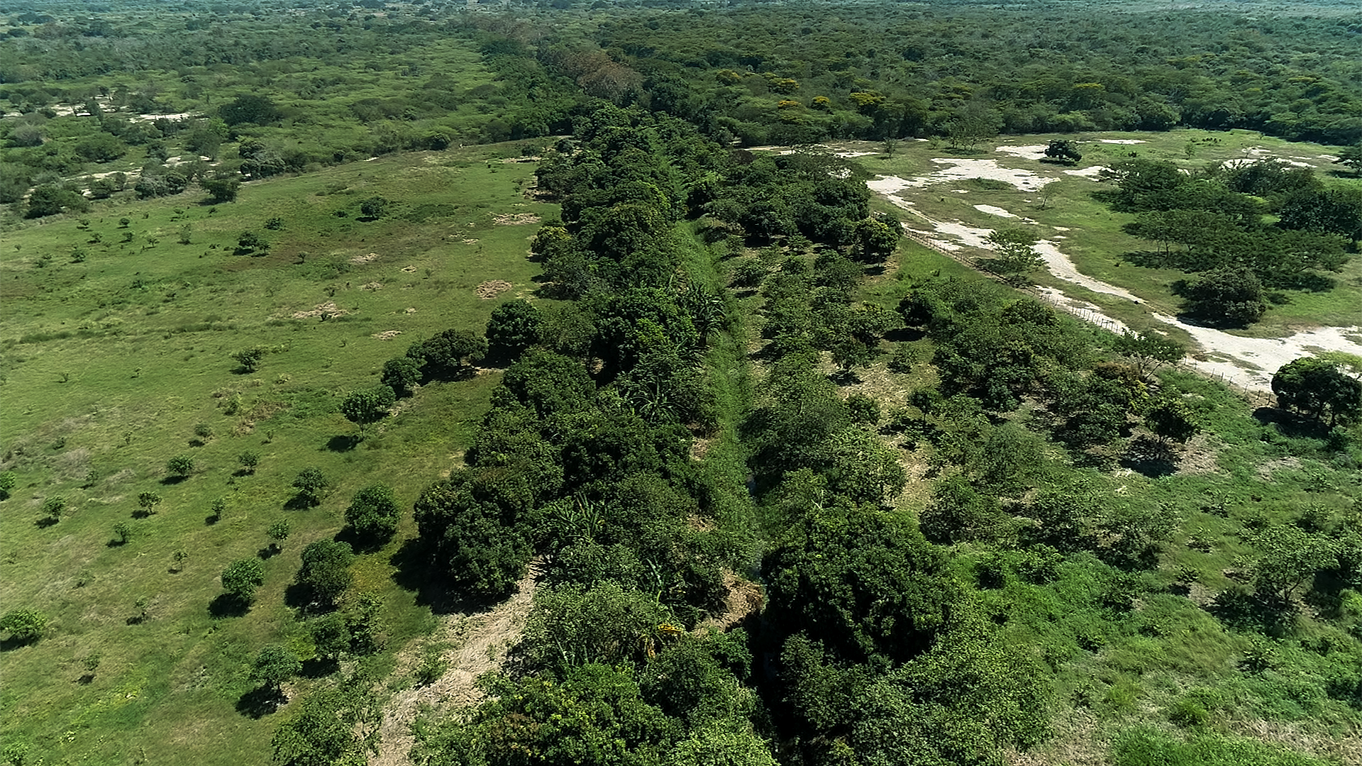 Panorámica del Cano El salado por el municipio Remolino en la actualidad. 
